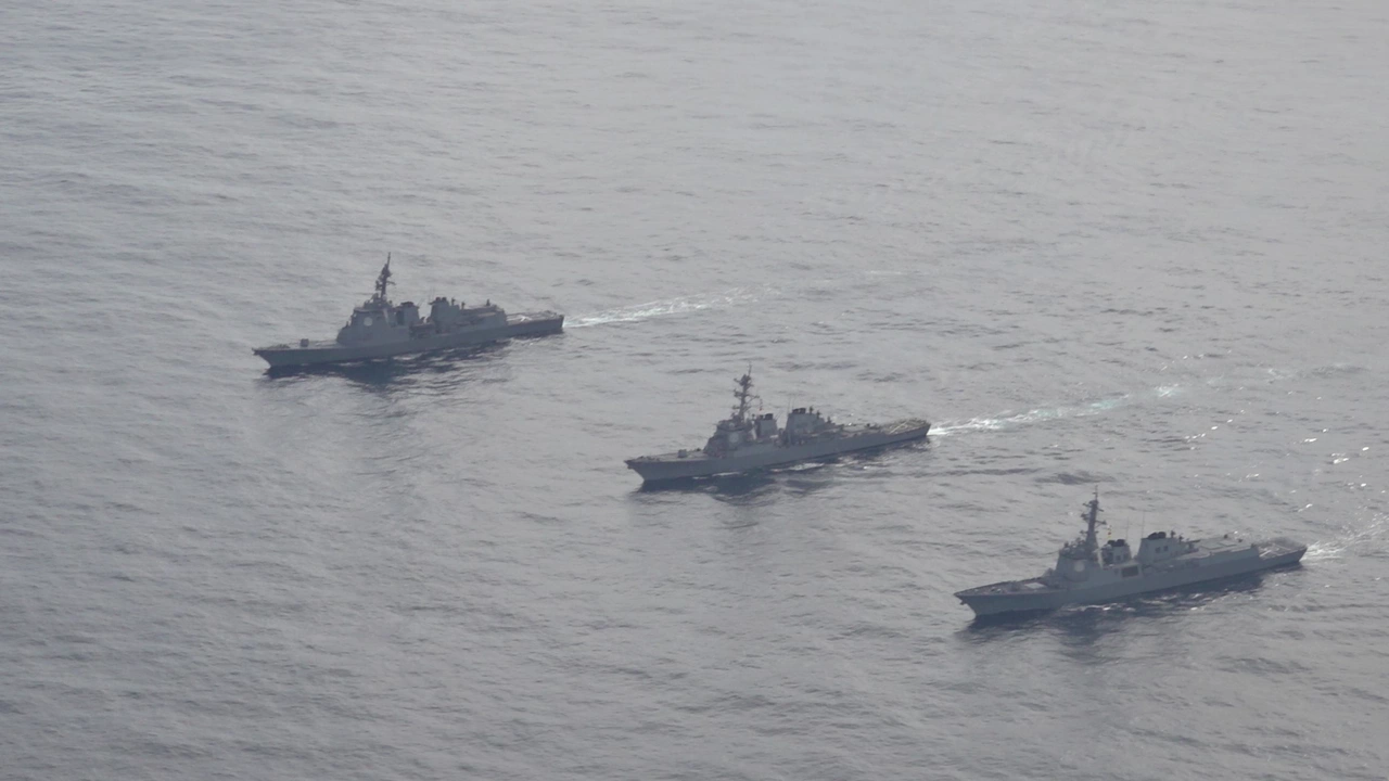 Кораби на датските военноморски сили са се намирали днес в