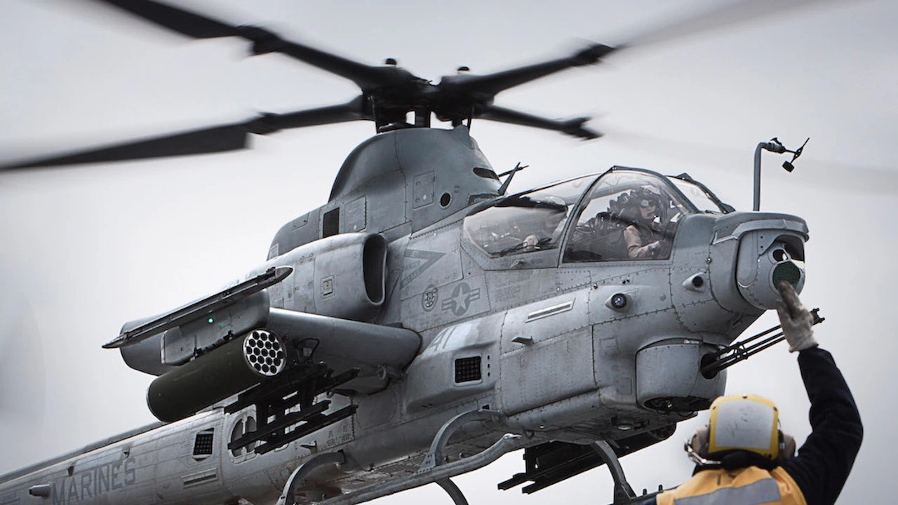 САЩ предлагат да продадат на Словакия 12 нови щурмови хеликоптера