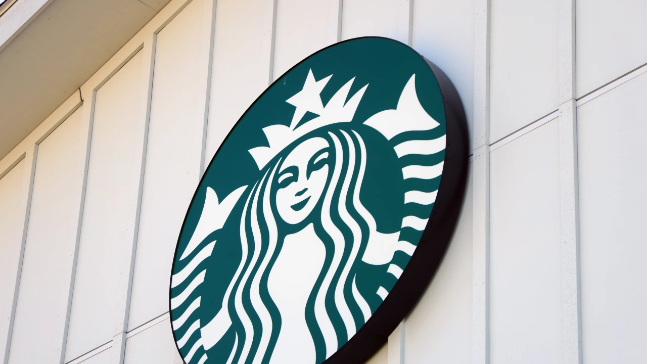 Главният изпълнителен директор на Старбъкс Starbucks Лаксмън Нарасимхан съобщи в