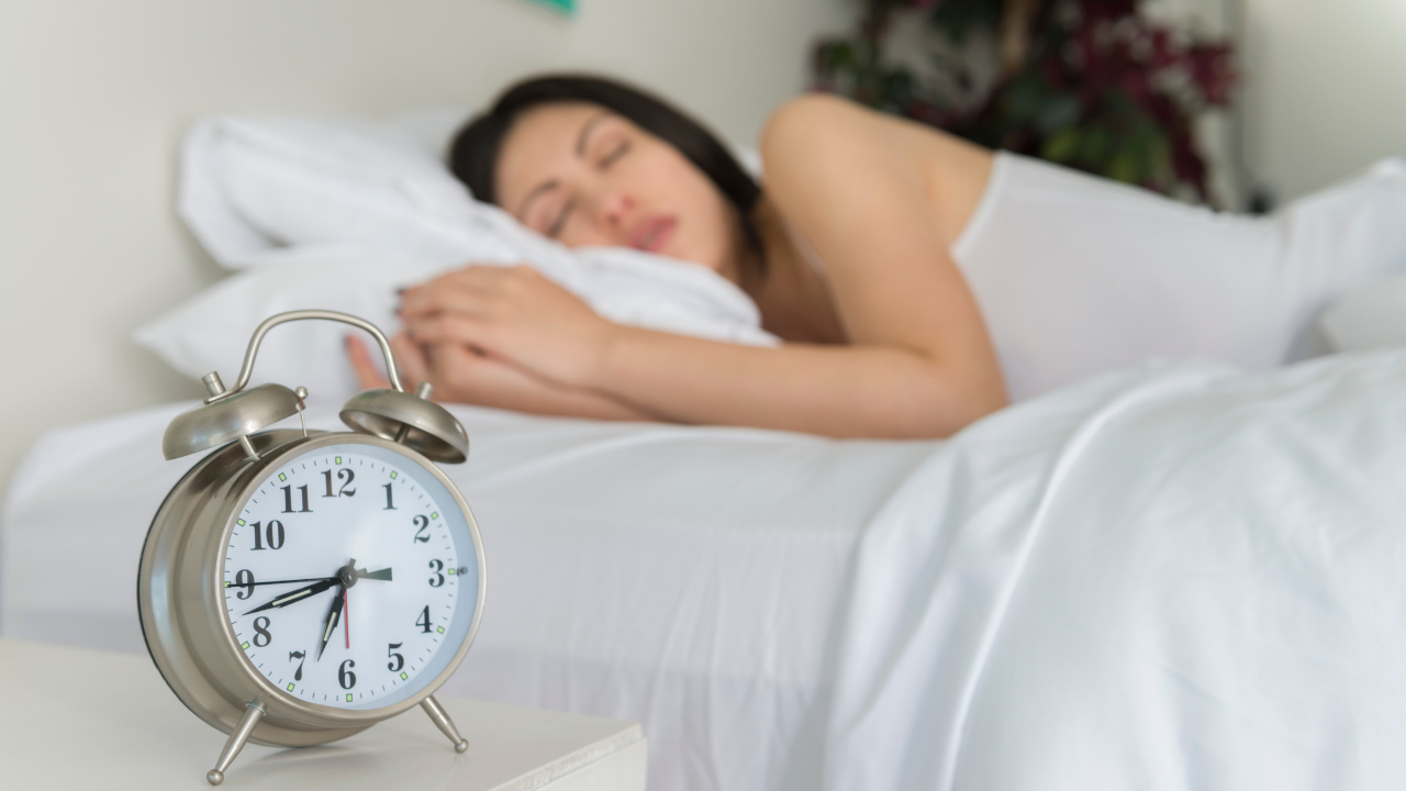 Консултант по медицина на съня c трикове за свикване при смяна на времето