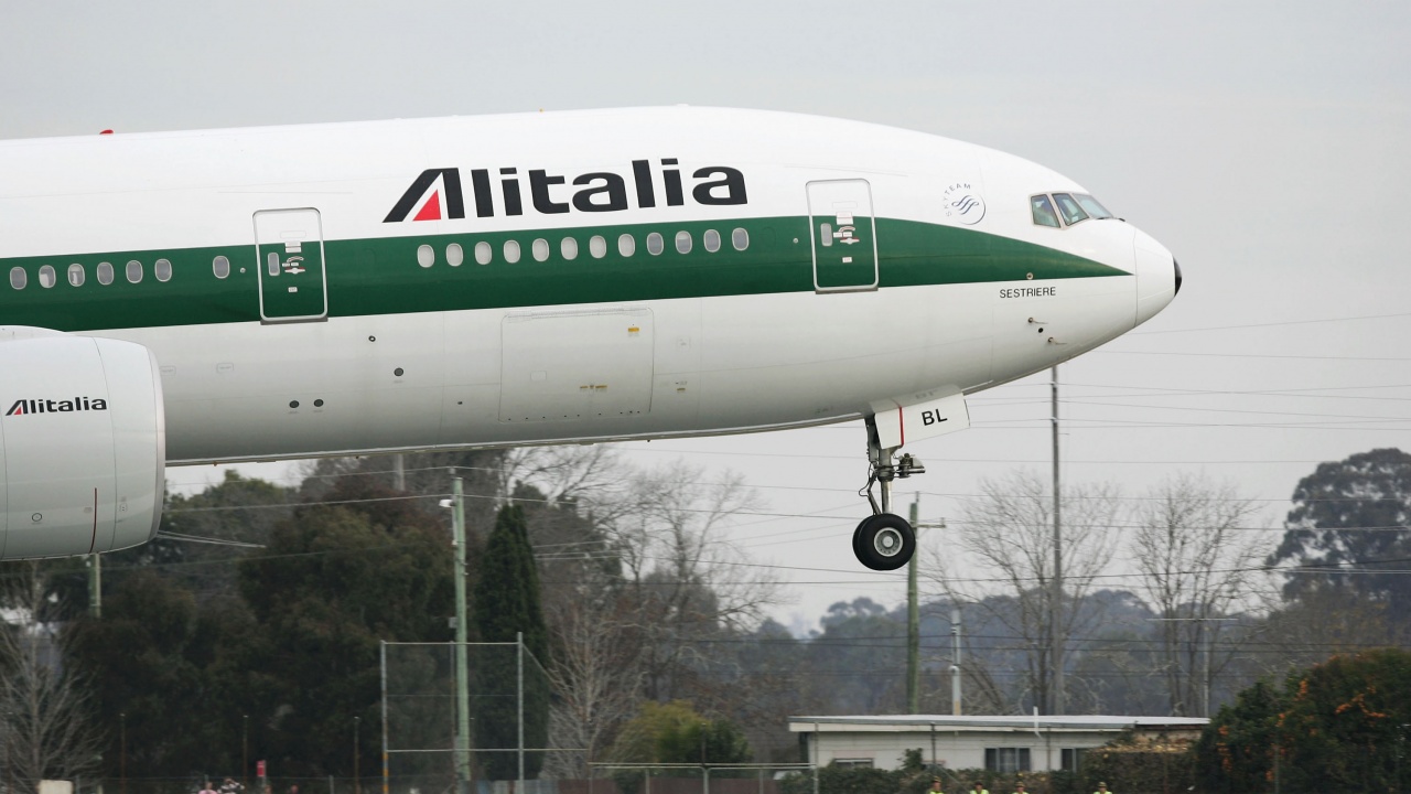 ЕК: Авиокомпанията "Алиталия" трябва да върне 400 милиона евро на Италия