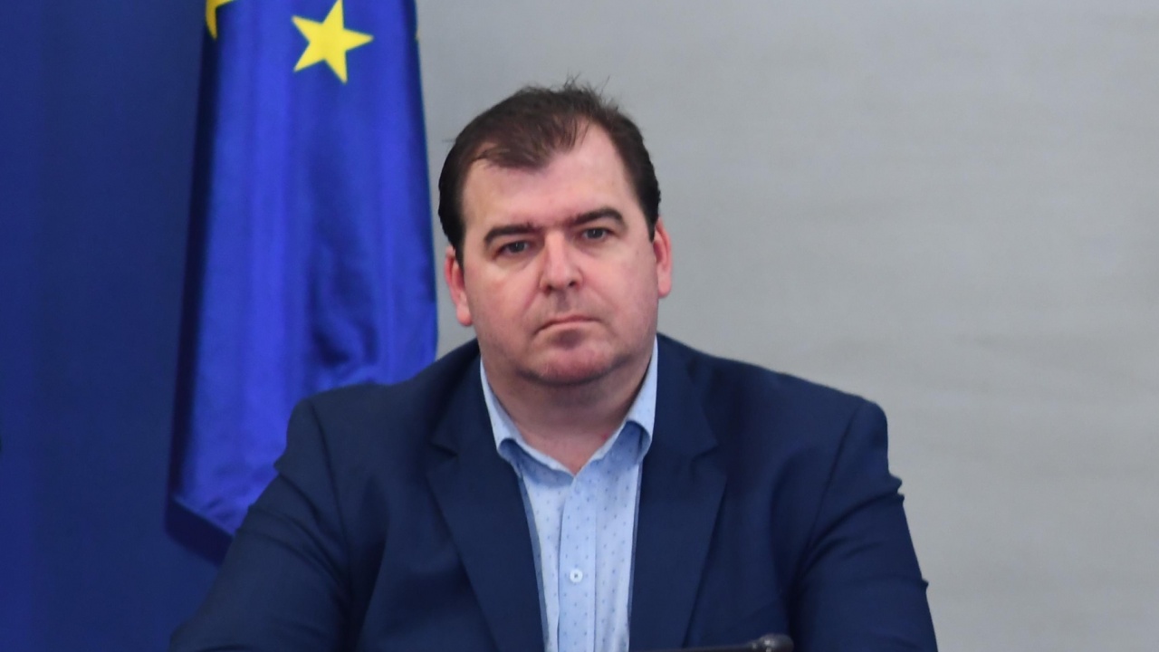 Земеделският министър ще търси в Брюксел възможности за коридори за износ на украинско зърно