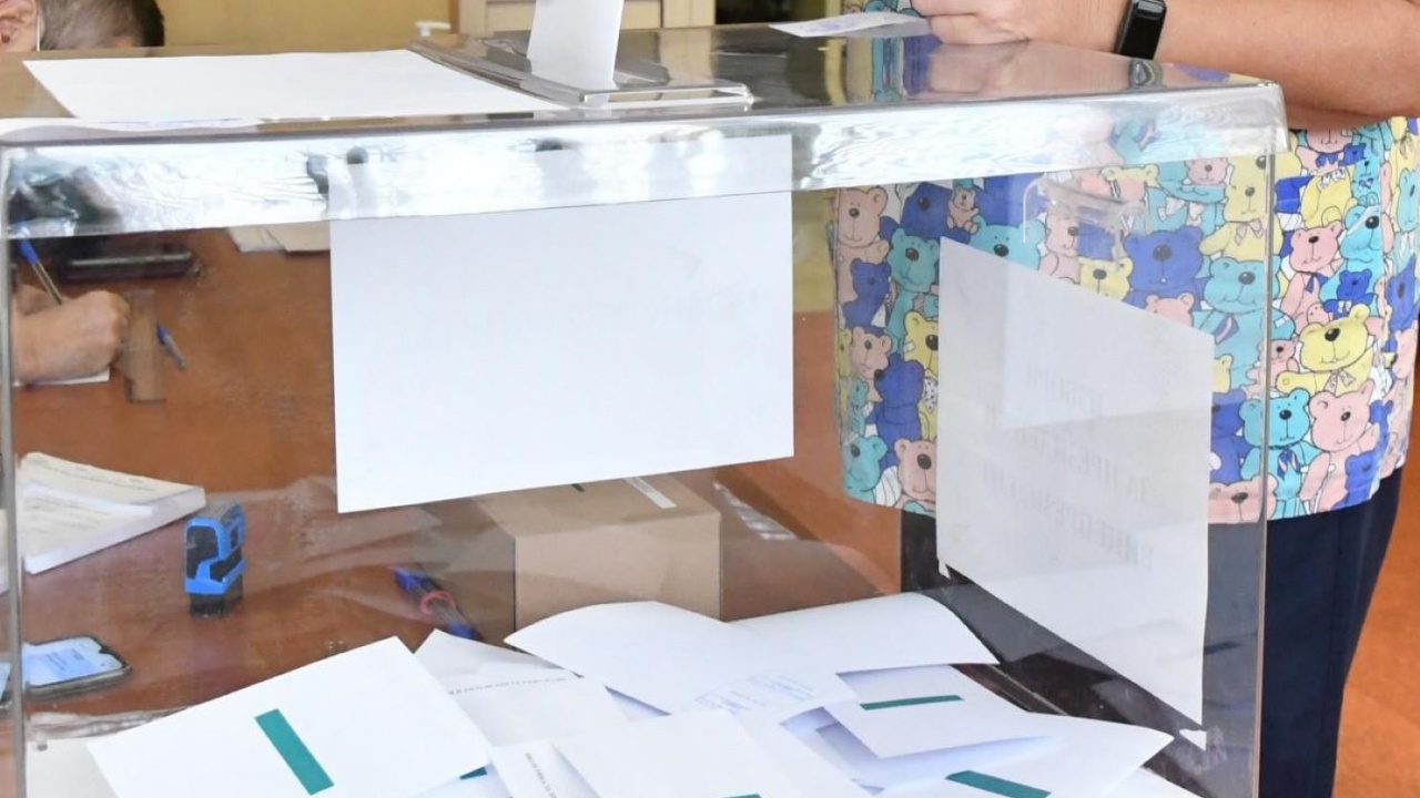 "Алфа рисърч": Паритет за първото и второто място на предстоящите избори на 2 април