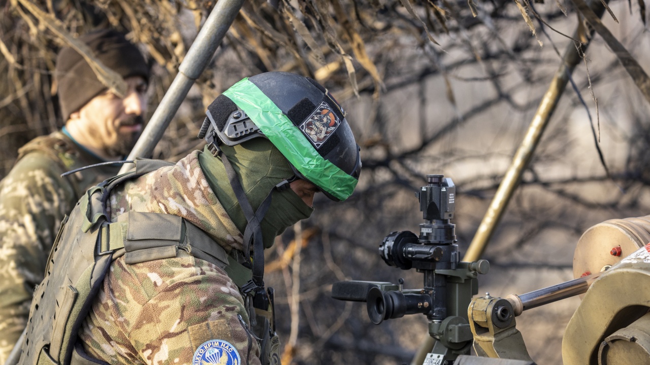 Повече от 11 000 украински военни се обучават в чужбина