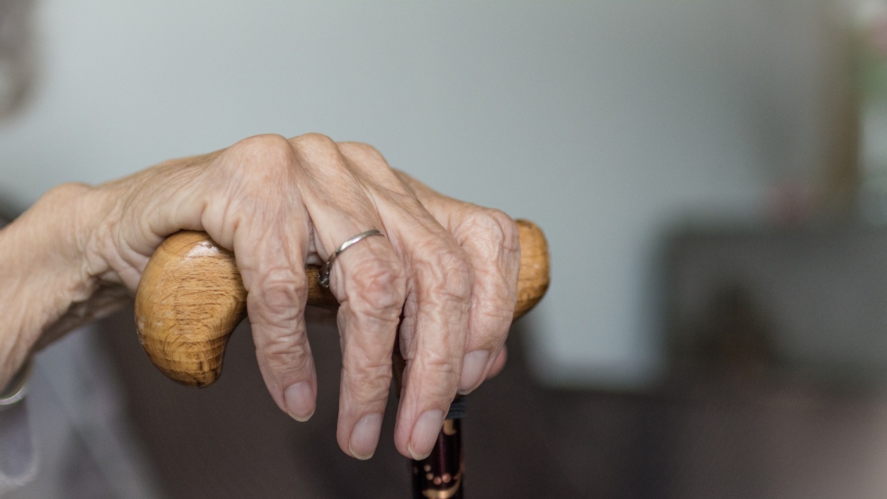 Жена на 87 години, която не си пускала топлото “заради