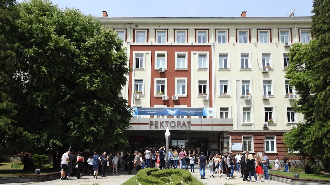 ТУ - София организира втори предварителен кандидатстудентски изпит по математика в страната