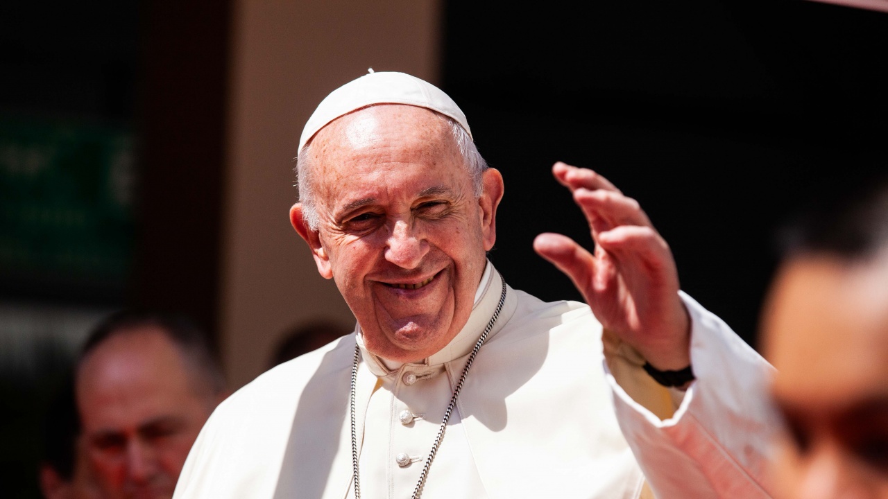 На Великденското бдение папа Франциск ще носи специално богослужебно наметало