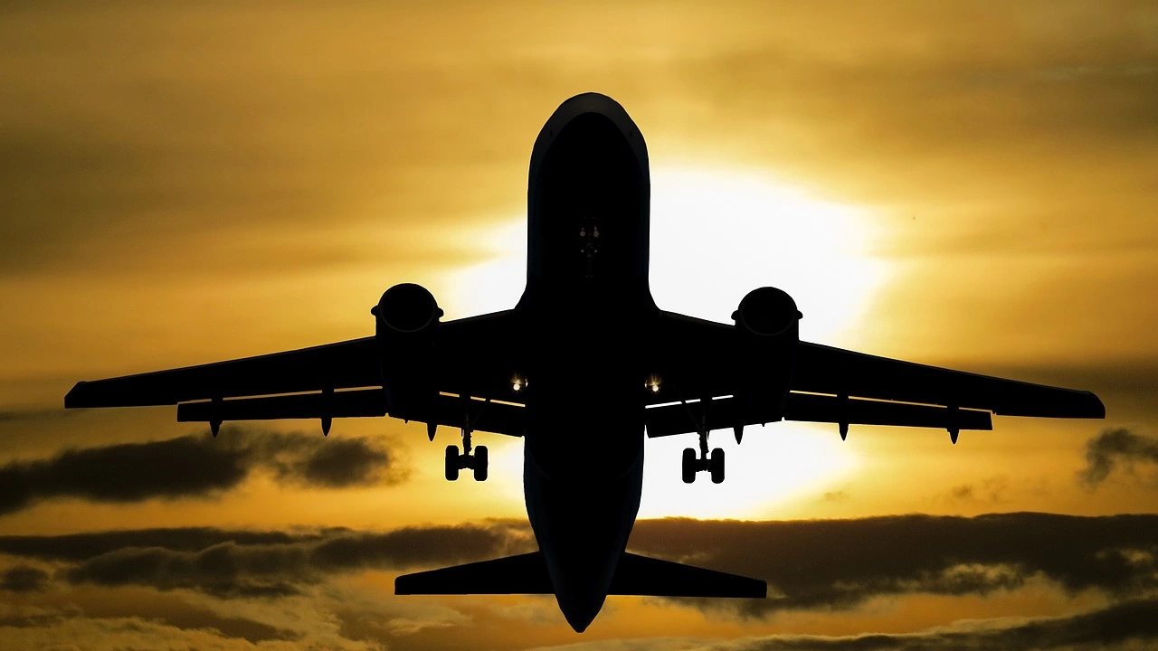 Пътничка от полет на Jet2 от Тенерифе до Обединеното кралство се
