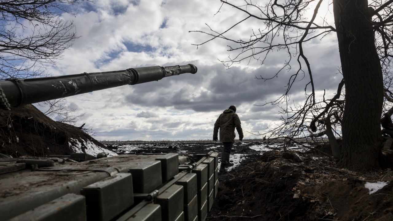 Russian Airborne Troops Equipped with Heavy Flamethrower Systems to Increase Offensive Operations in Ukraine: British Military Intelligence Prediction