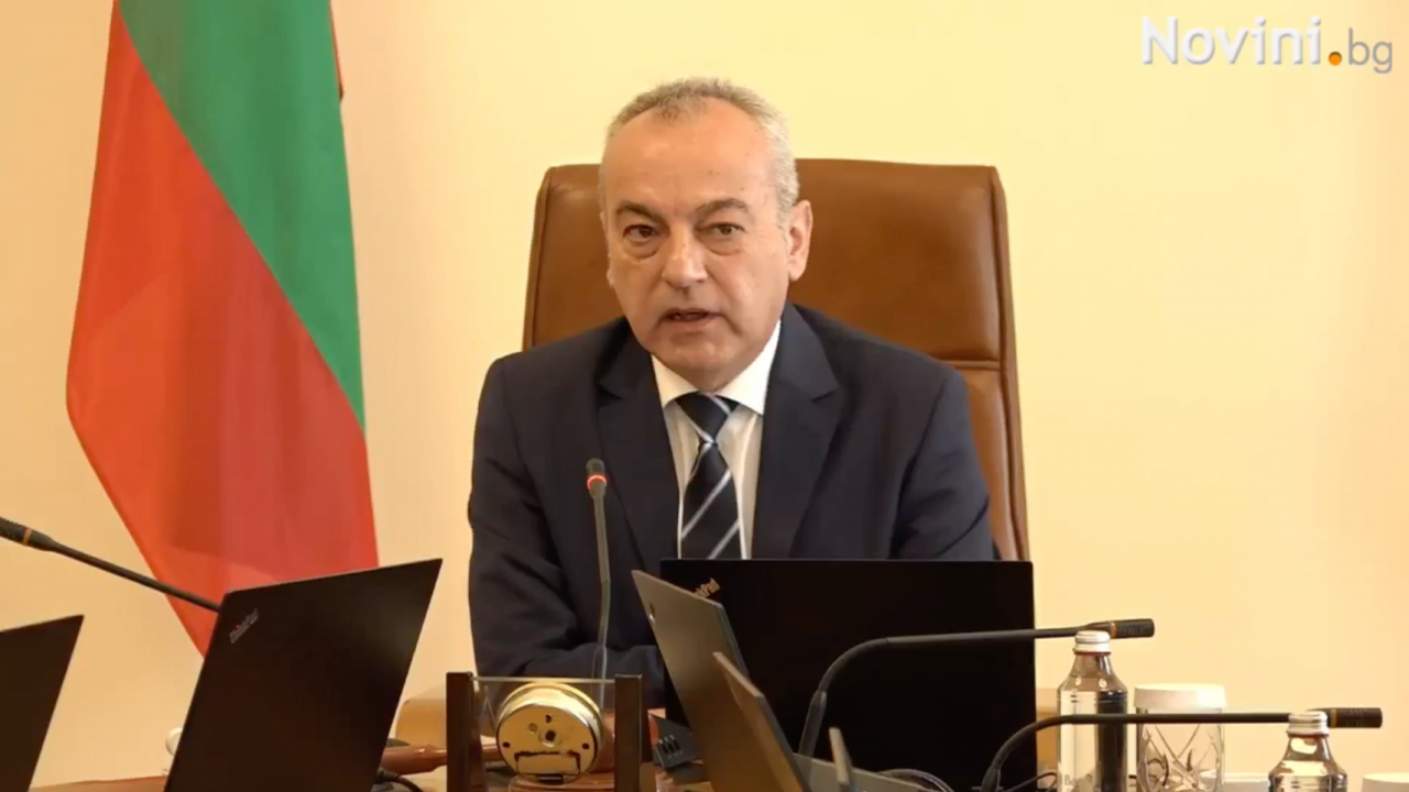 Гълъб Донев: Да пожелаем успех на депутатите и дано утре изберат председател на НС