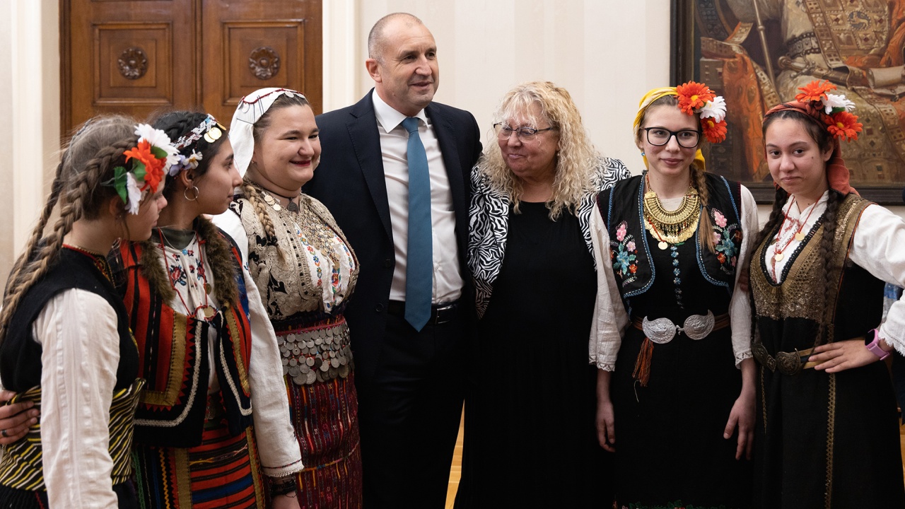 Родолюбието на младите българи гради достойното бъдеще на нашия народ.