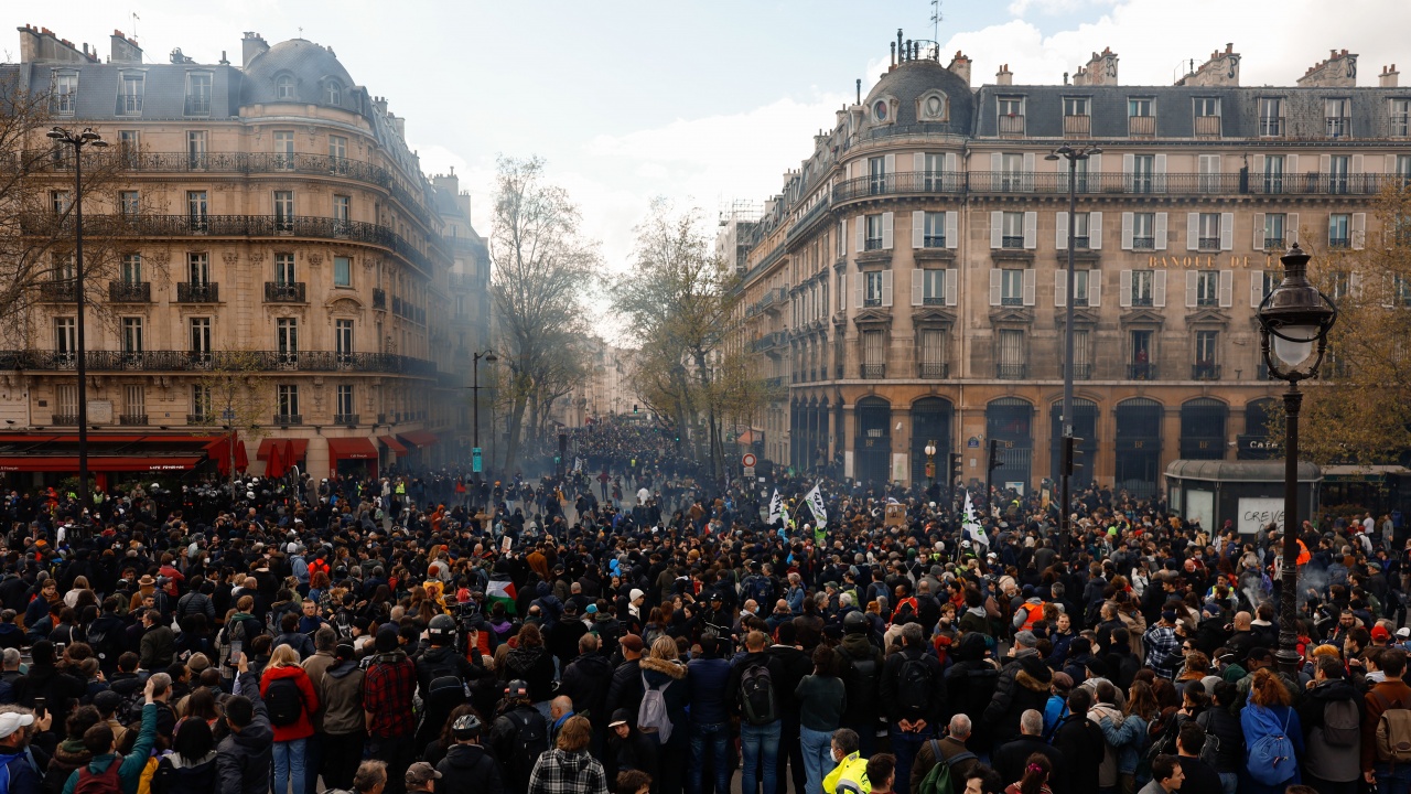 Над 1,5 милиона протестираха срещу пенсионната реформа във Франция