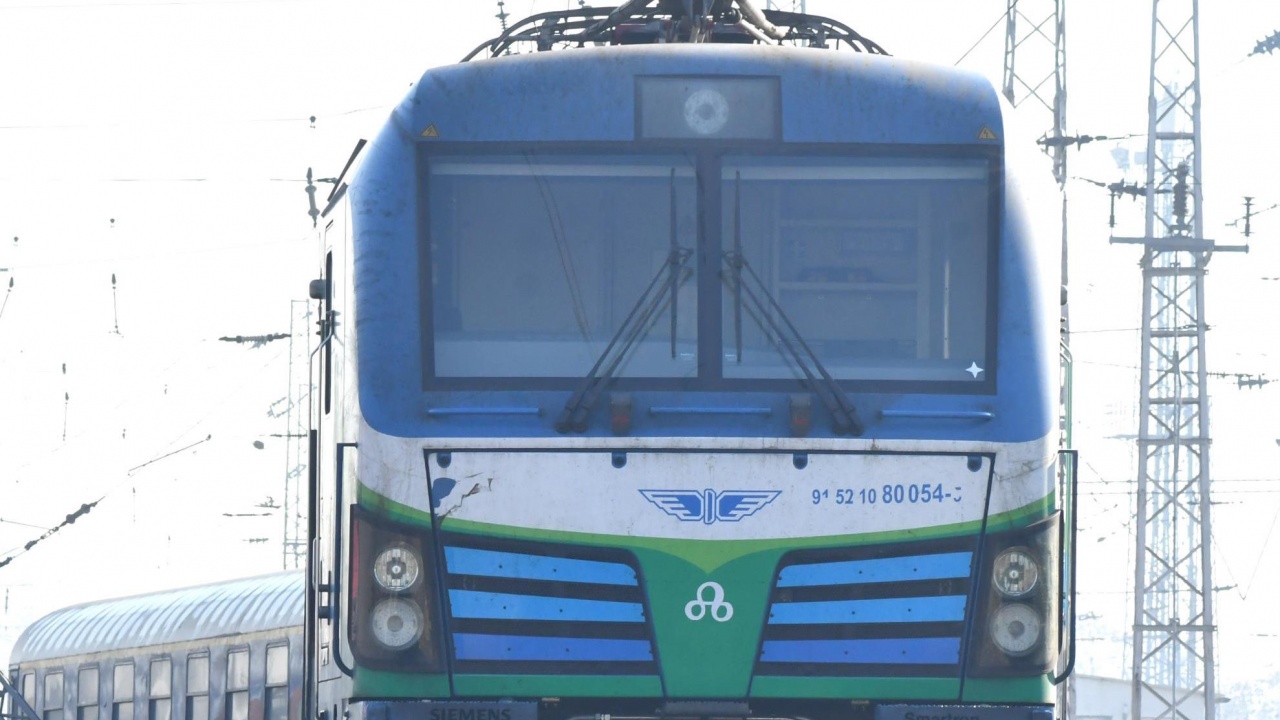 Удареният от локомотив в Старазогорско мъж е с опасност за живота