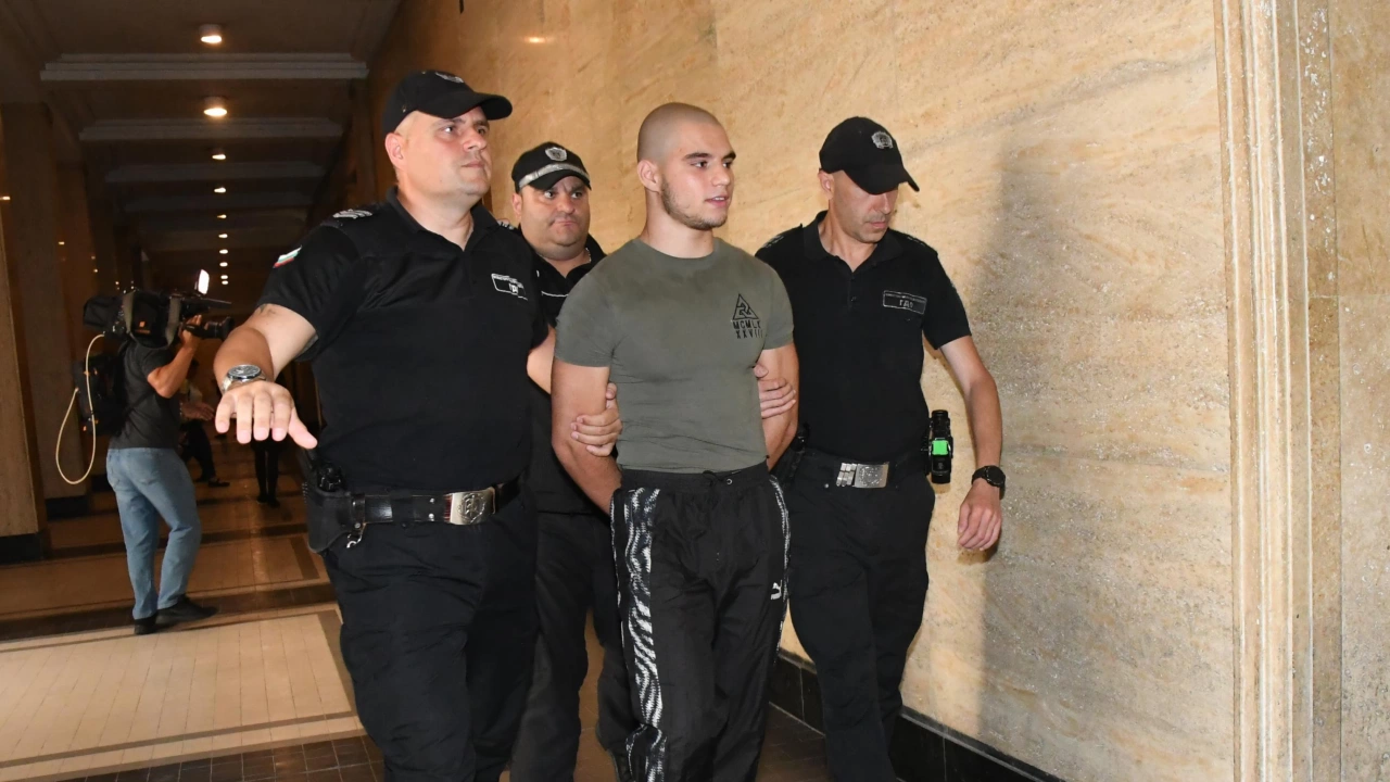 За пореден път прокурорският син Васил Михайлов се изправя пред