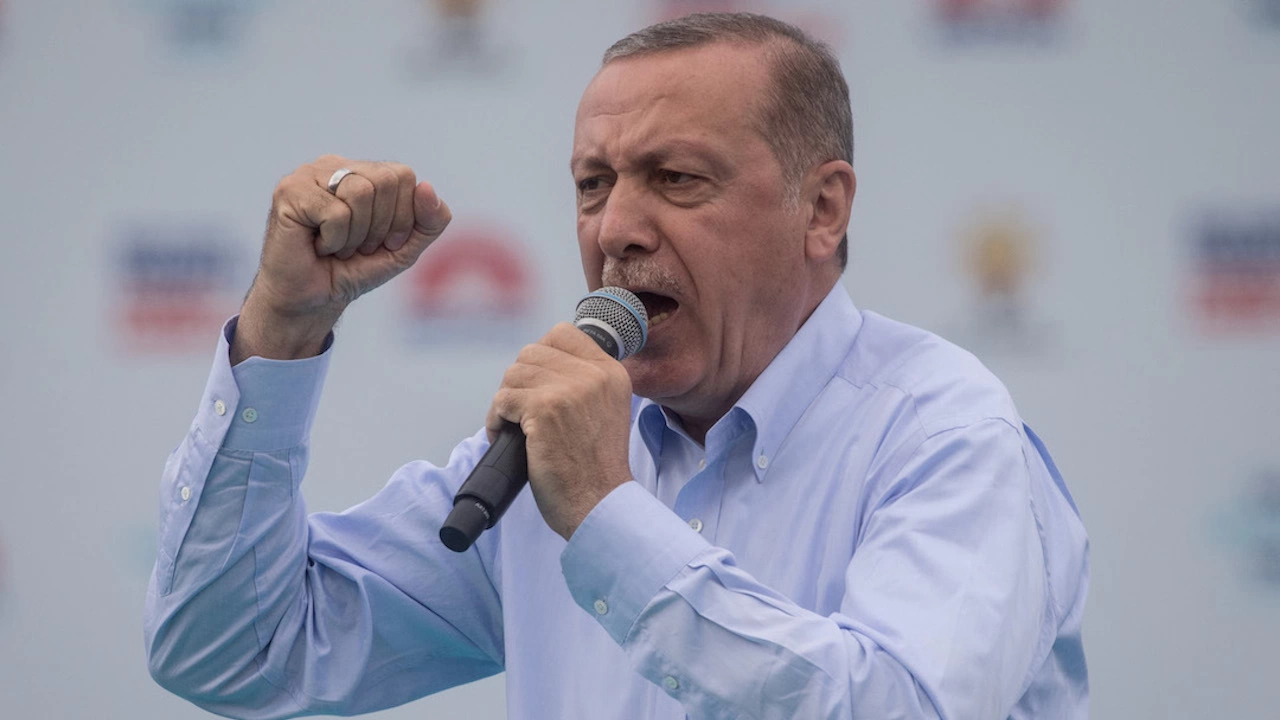 Консервативно ислямистката Партия на справедливостта и развитието ПСР на турския президент
