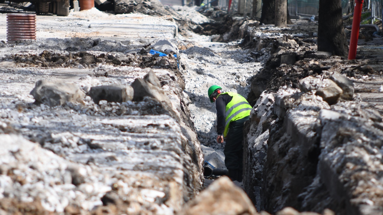 До края на седмицата ще бъде подменена авариралата част от водопровода във Варна