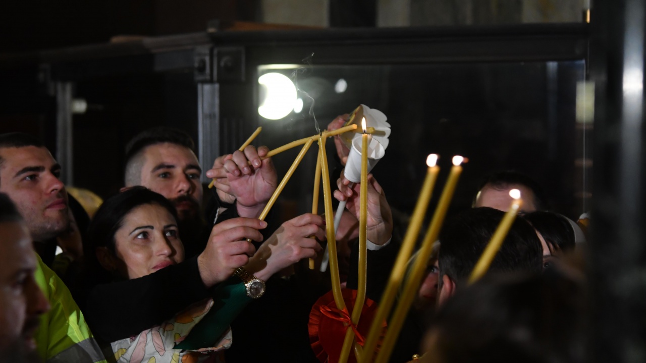 На днешния ден православната църква отбелязва Светли петък.
Почита се св.