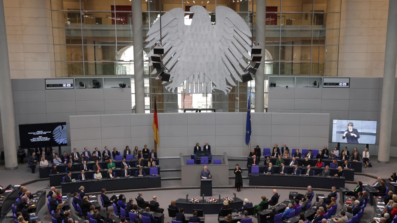 Долната камара на германския парламент Бундестагът почете паметта на бойците