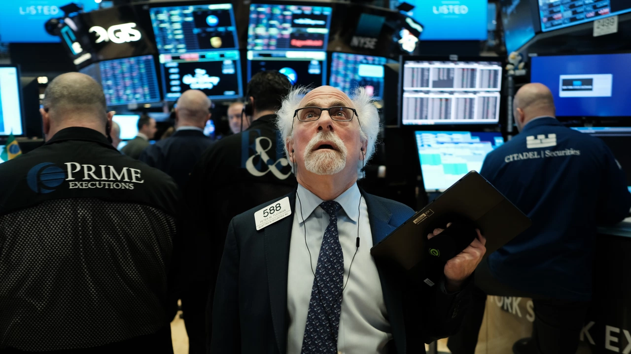 Основните индекси на Нюйоркската фондова борса откриха днешната търговска сесия