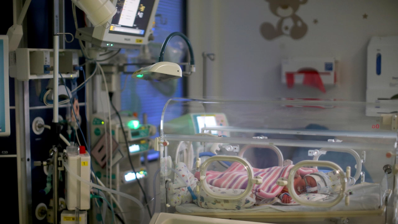 Новородено на три дни с тежка полиорганна недостатъчност е спасено