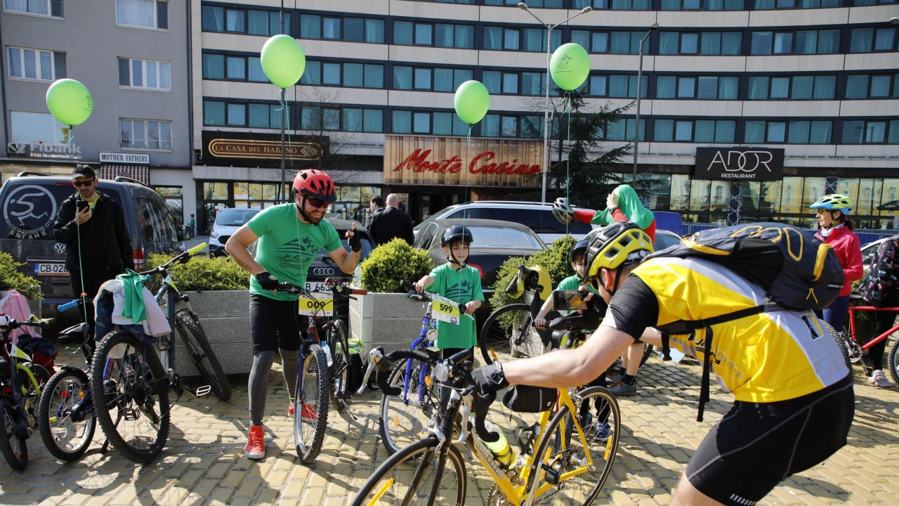 Стотици велосипедисти на поход в София днес Посланието на участниците