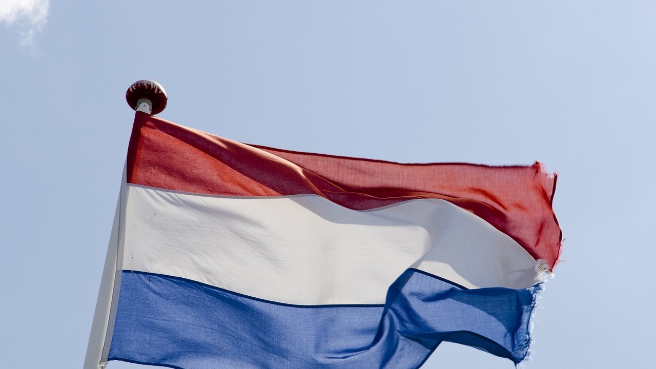 Нидерландия спира добива на газ от находището в Грьонинген