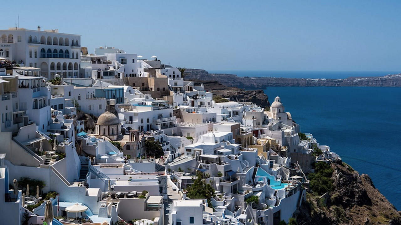 Туристическите приходи в Гърция през 2022 г. възлизат на 17,676