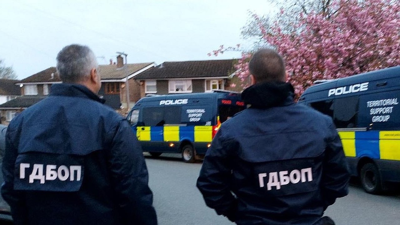 Разбиха престъпна група за трафик на проституки от България във Великобритания