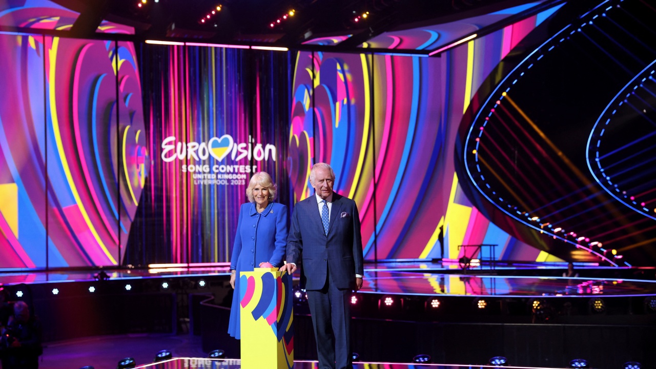 Крал Чарлз III и Камила официално откриха сцената за "Евровизия" в Ливърпул