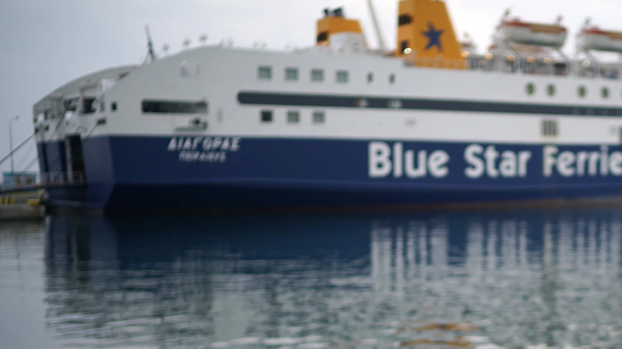 Всички кораби в Гърция ще останат закотвени заради 24 часова стачка