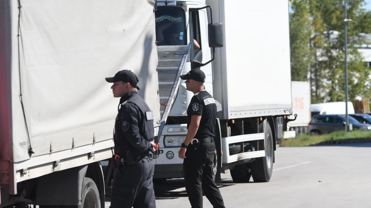 Ограничават движението на камиони над 12 тона по магистрала Тракия