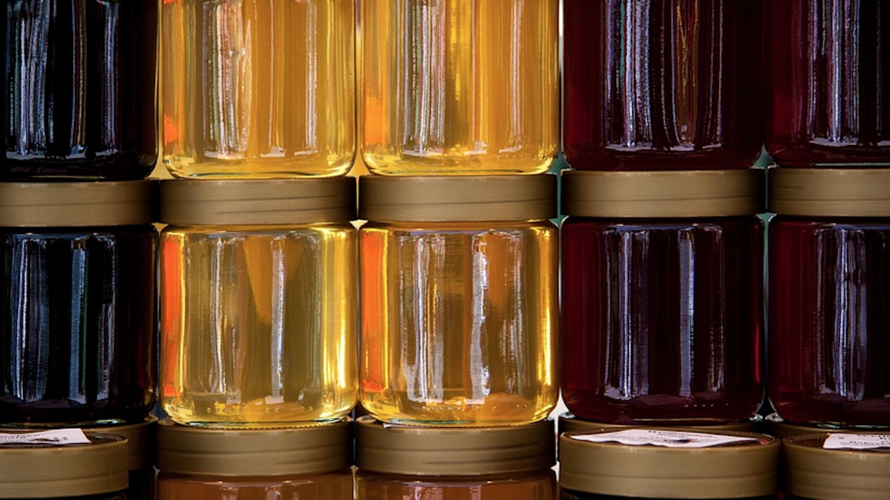 Фалшив мед залива Стария континент Проверки са засекли такъв в