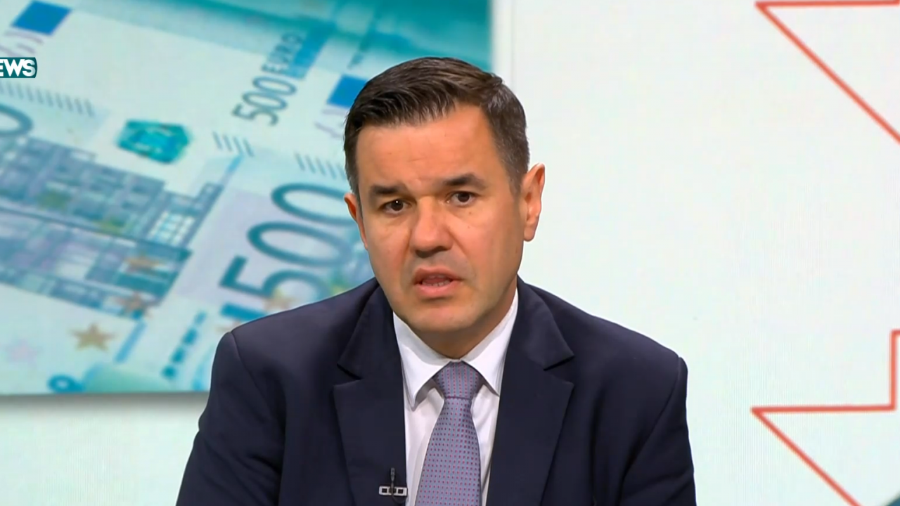 Министърът на икономиката: Не подкрепям ръст на данъците