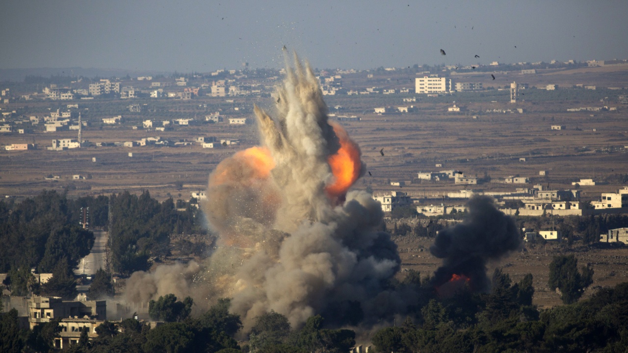 Израелско ракетно нападение извади снощи от строя международното летище в
