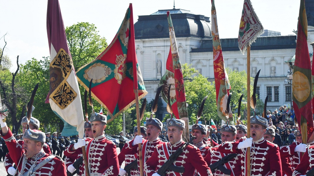 Водосветът на бойните знамена тази година ще бъде по време на военния парад на 6 май