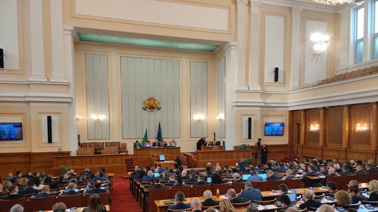 Депутатите изслушват Крум Зарков