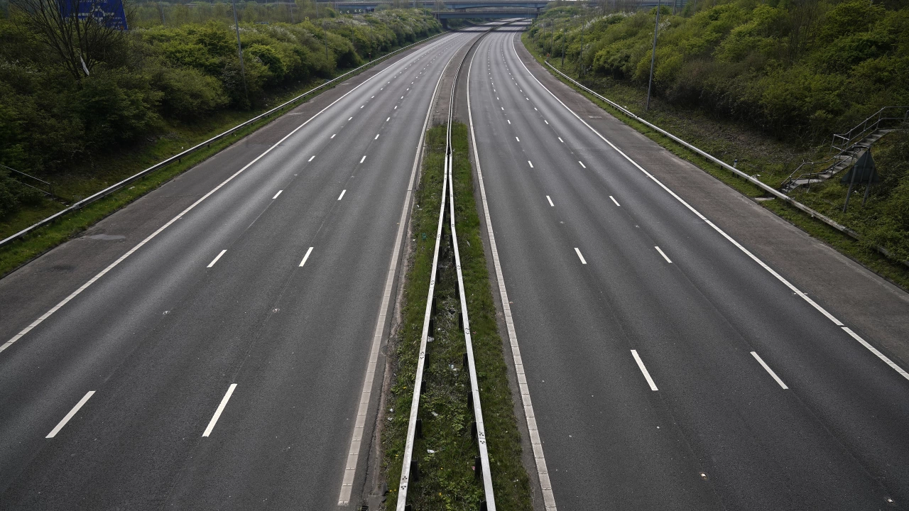 Скоростта на магистралите за автомобили да бъде намалена от 140