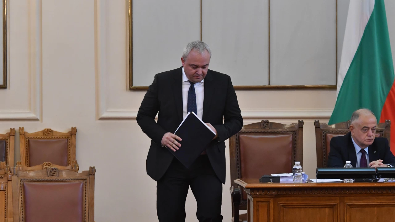 Главният прокурор Иван Гешев е пътувал сам в джипа с