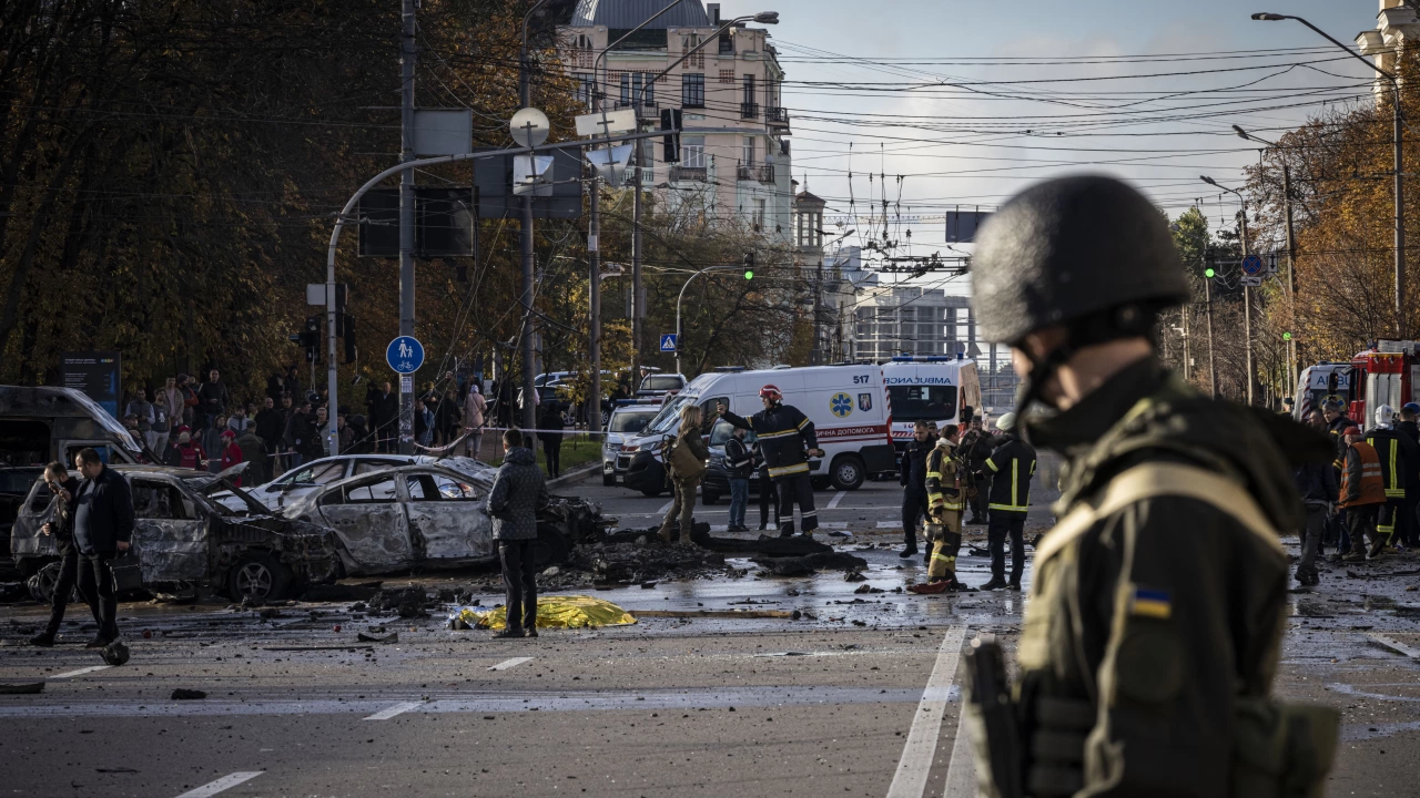 Тази нощ в град Одеса са били чути експлозии съобщи