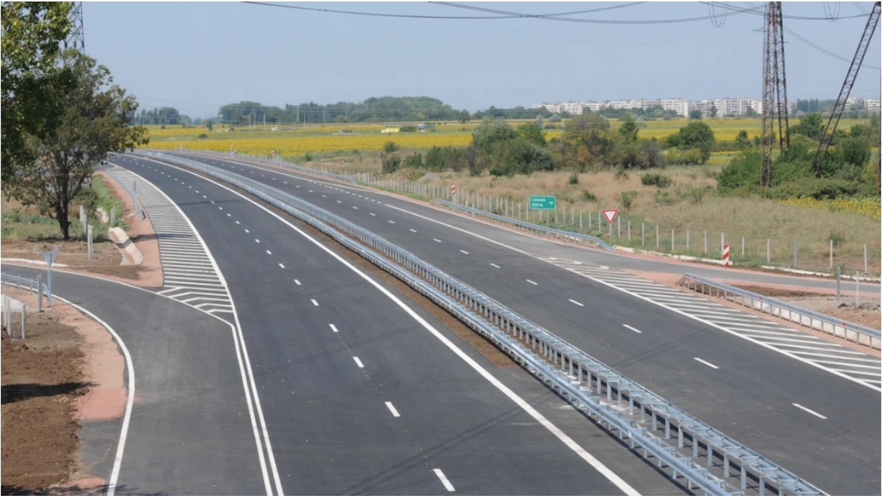 Възстановено е движението при 9 ия км на автомагистрала Струма в