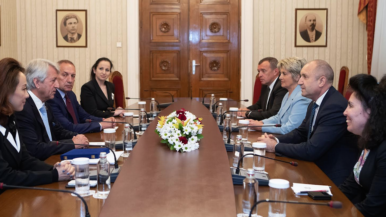 Румен Радев се срещна с президента на Международния съюз по модерен петобой