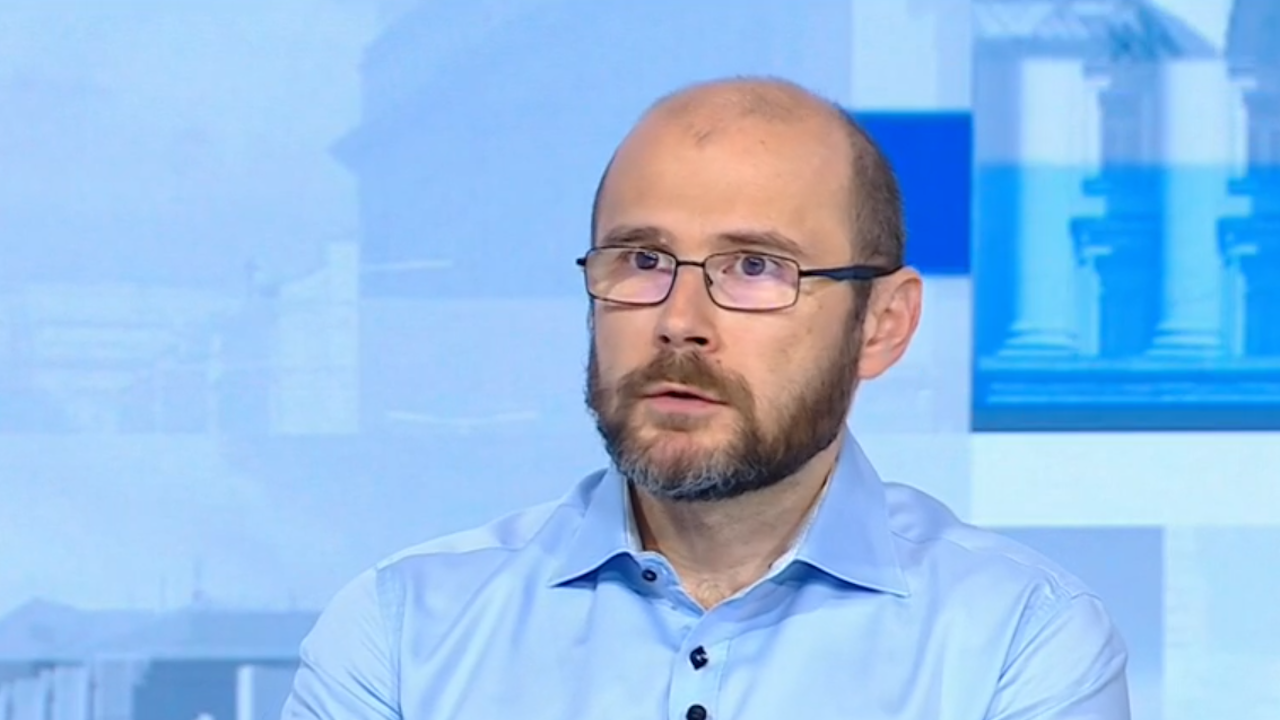 Андрей Янкулов: Трудно е да се тълкува противопоставянето между Борислав Сарафов и Иван Гешев