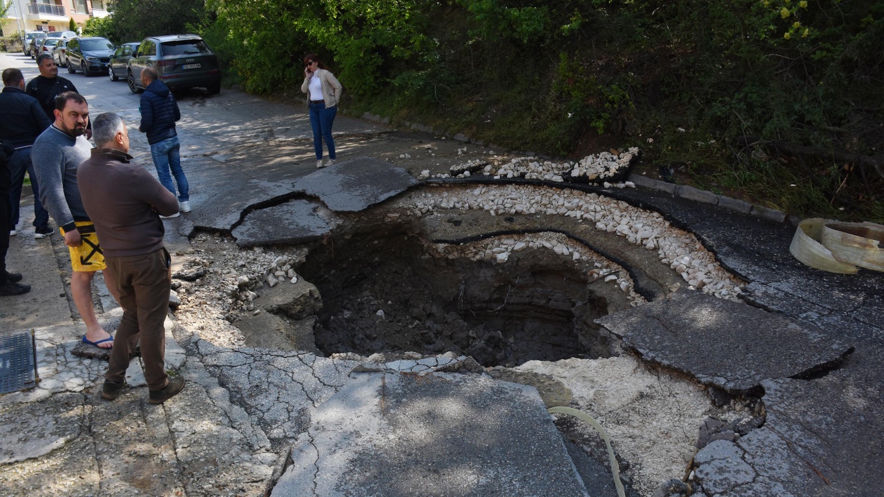 ВиК-Варна: Няма никаква документация за изграждането на водопровода, който аварира