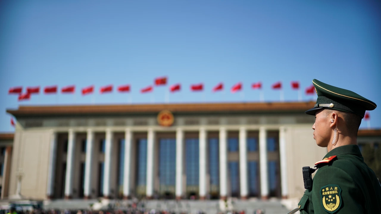 Китайският външен министър Цин Ган заяви че отношенията между Пекин