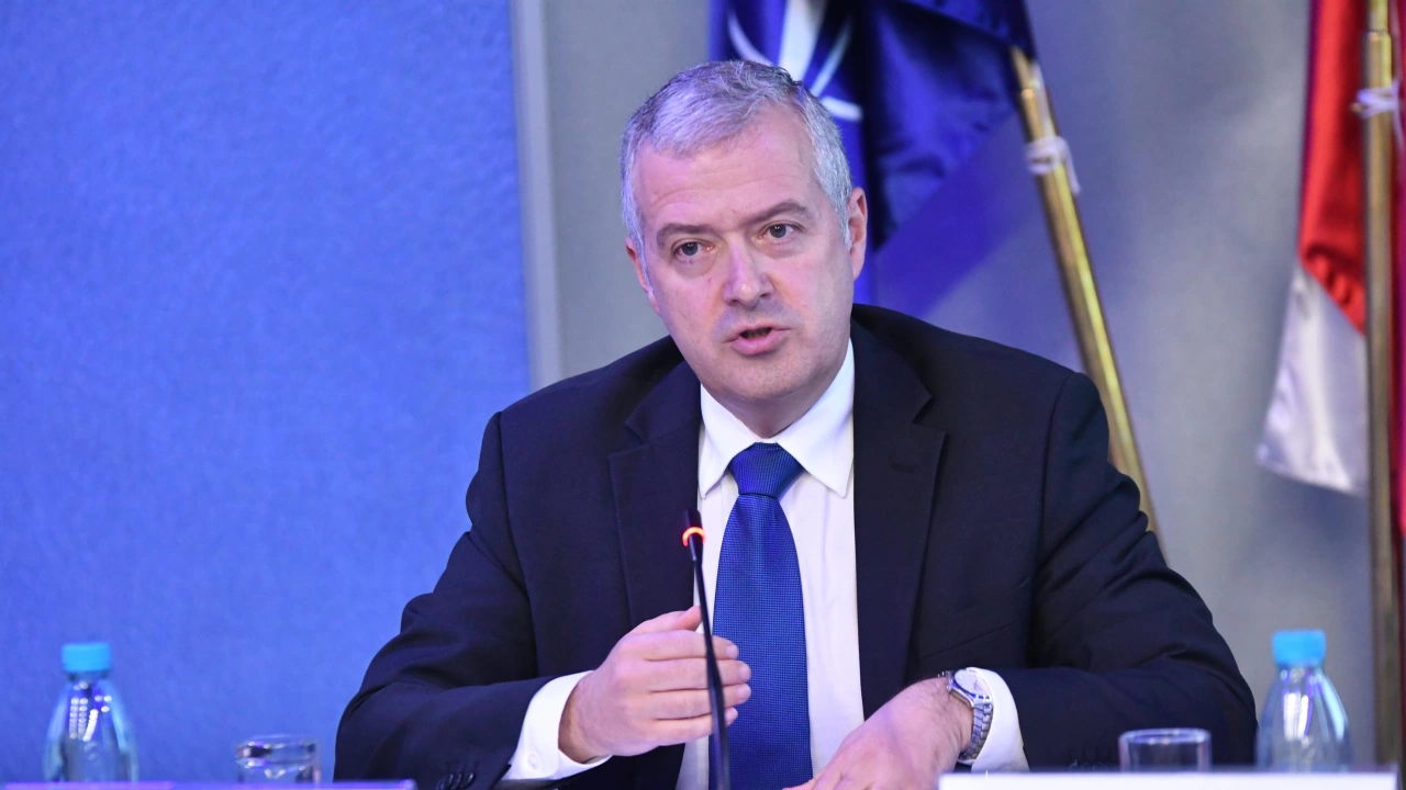 Министърът на външните работи Иван Кондов ще коментира последните събития