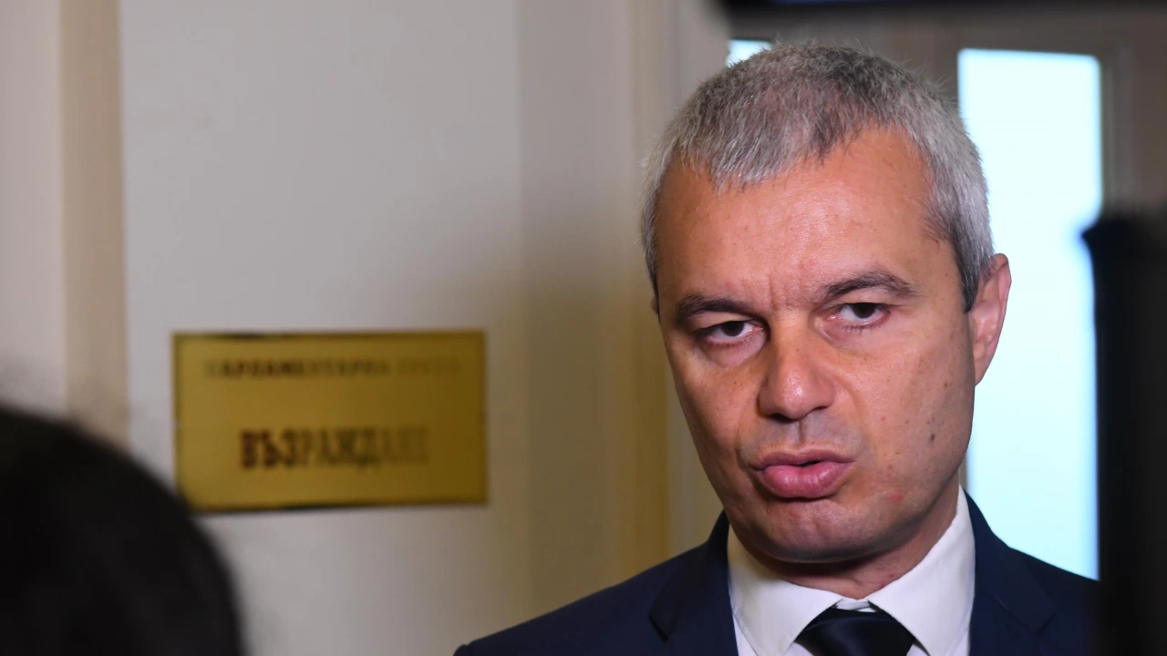 Лидерът на Костадин Костадинов определи в кулоарите на НС