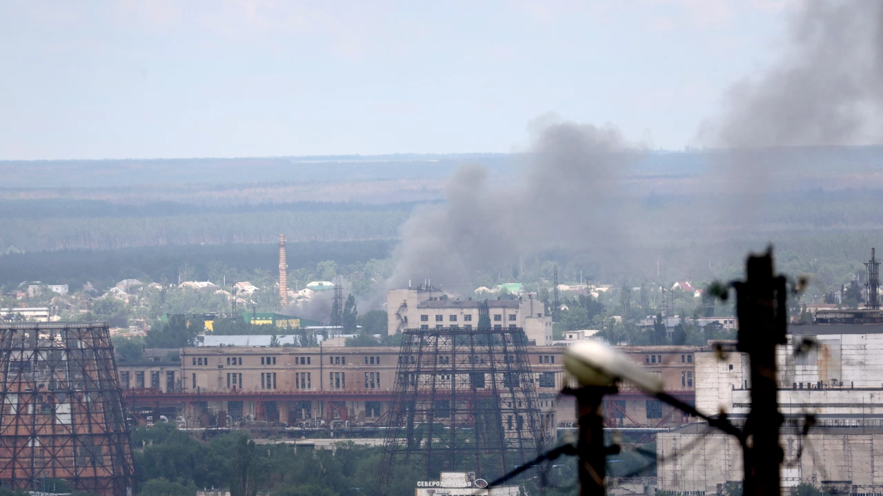 Назначените от Русия власти в Луганска област в Източна Украйна