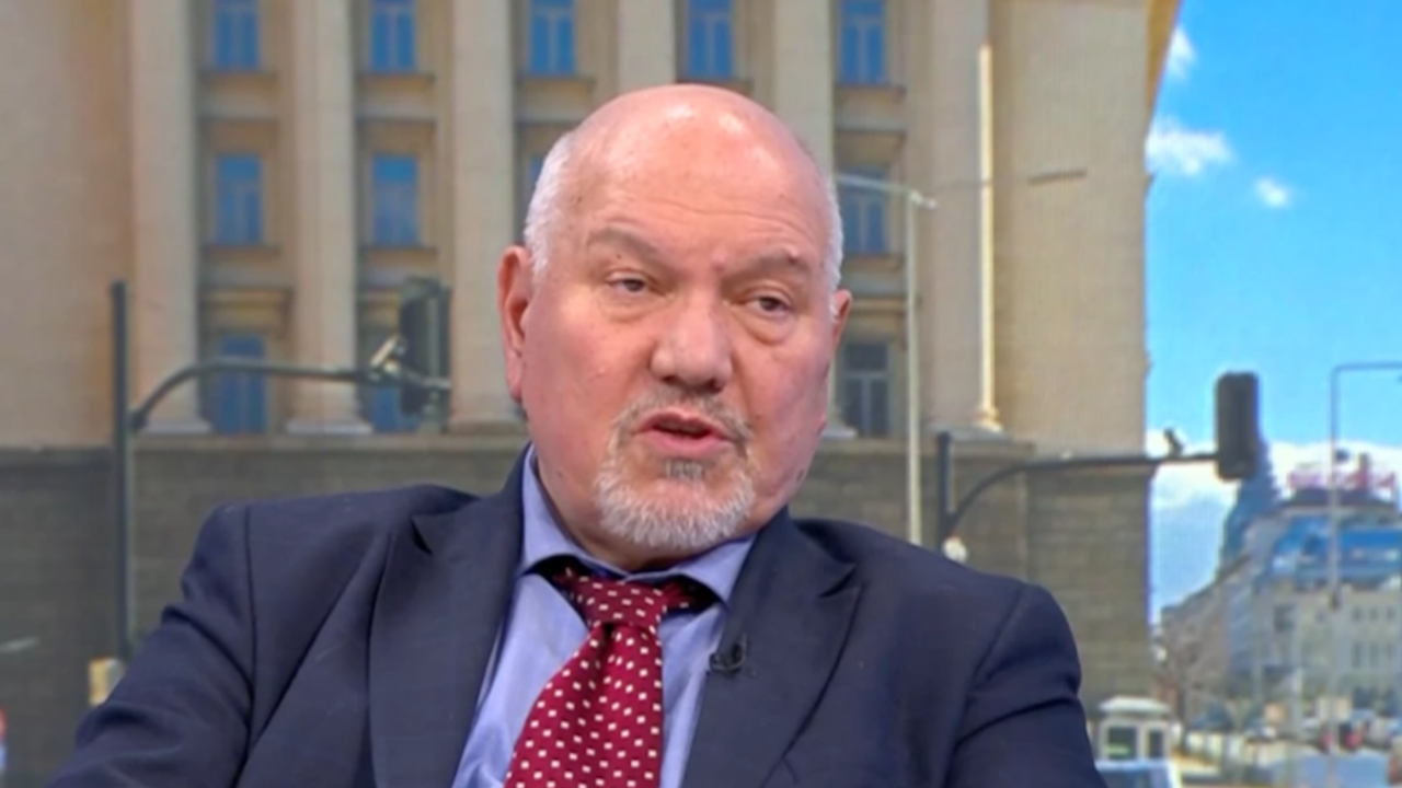 Проф. Александър Маринов: Ако има правителство, то ще е на четворната ...