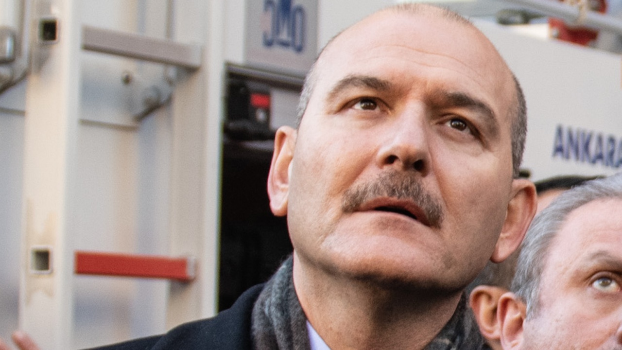 Един от най-известните социолози в Турция бе обвинен във връзки