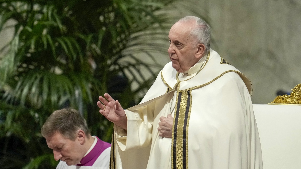 Папата е възложил на италиански кардинал мисия за мир в Украйна